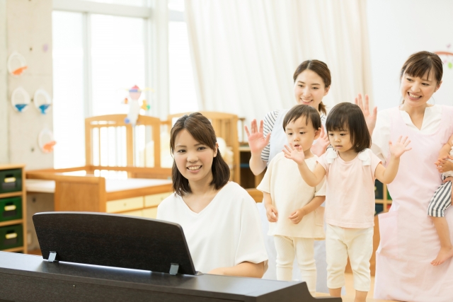 リトミック　何歳から